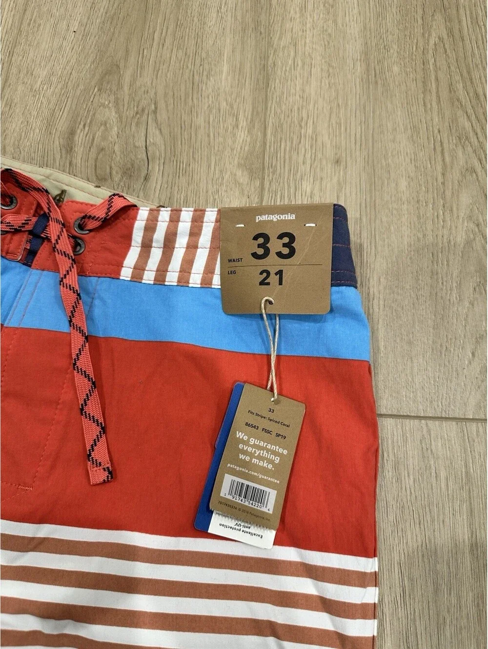 NWT Patagonia • Men's 21’ Wavefarer Boardshorts Swim Trunks • Size 33